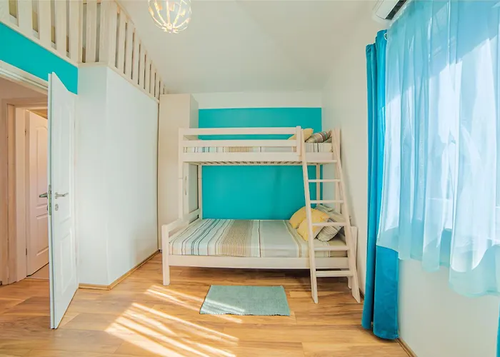 Royal فيلة كليمنو